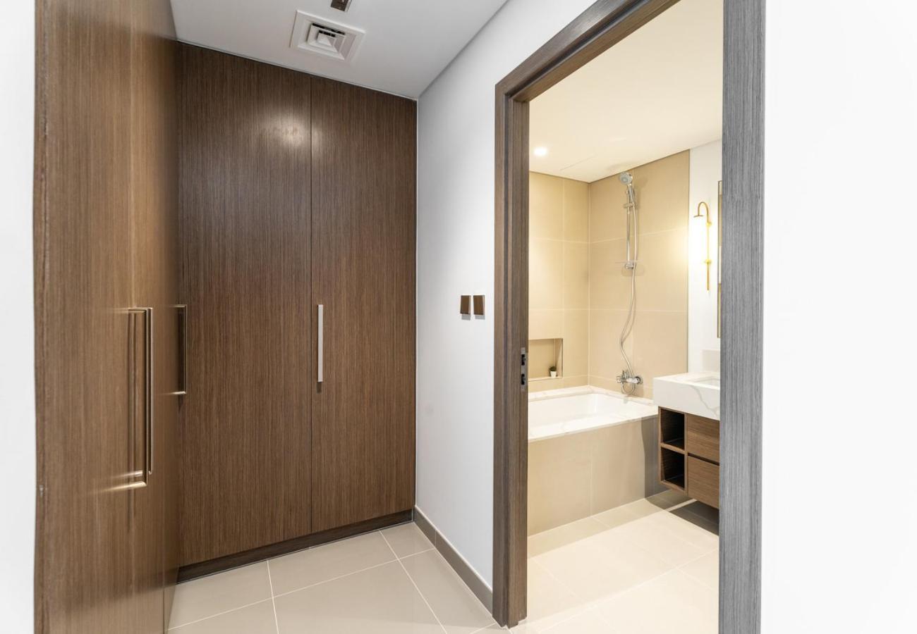 Easygo - Exceptional 2bdr- Large Terrace-pool Access अपार्टमेंट
